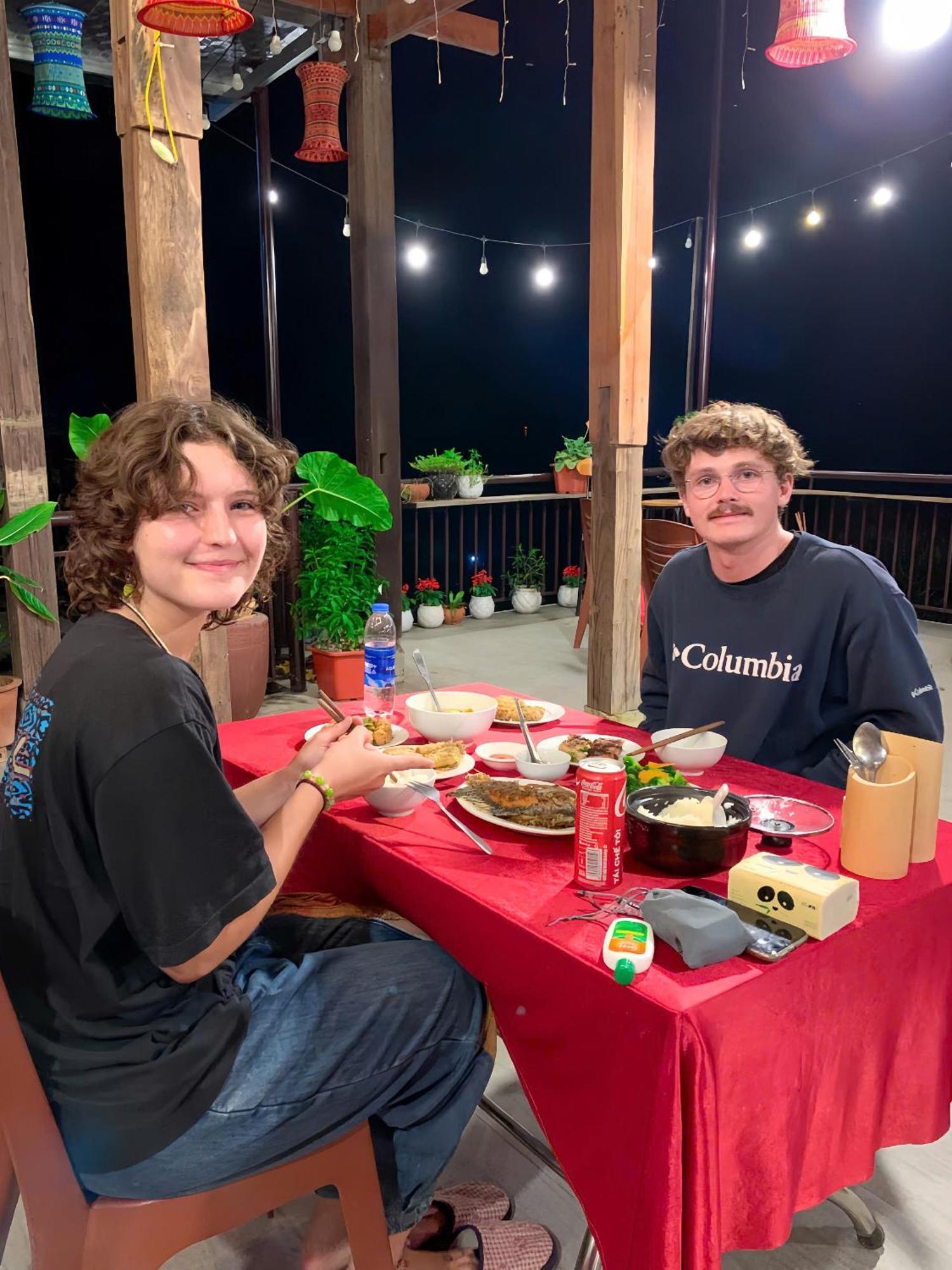 Duy Tuyen Ba Be Homestay Free Bbq Bac Kan Екстер'єр фото