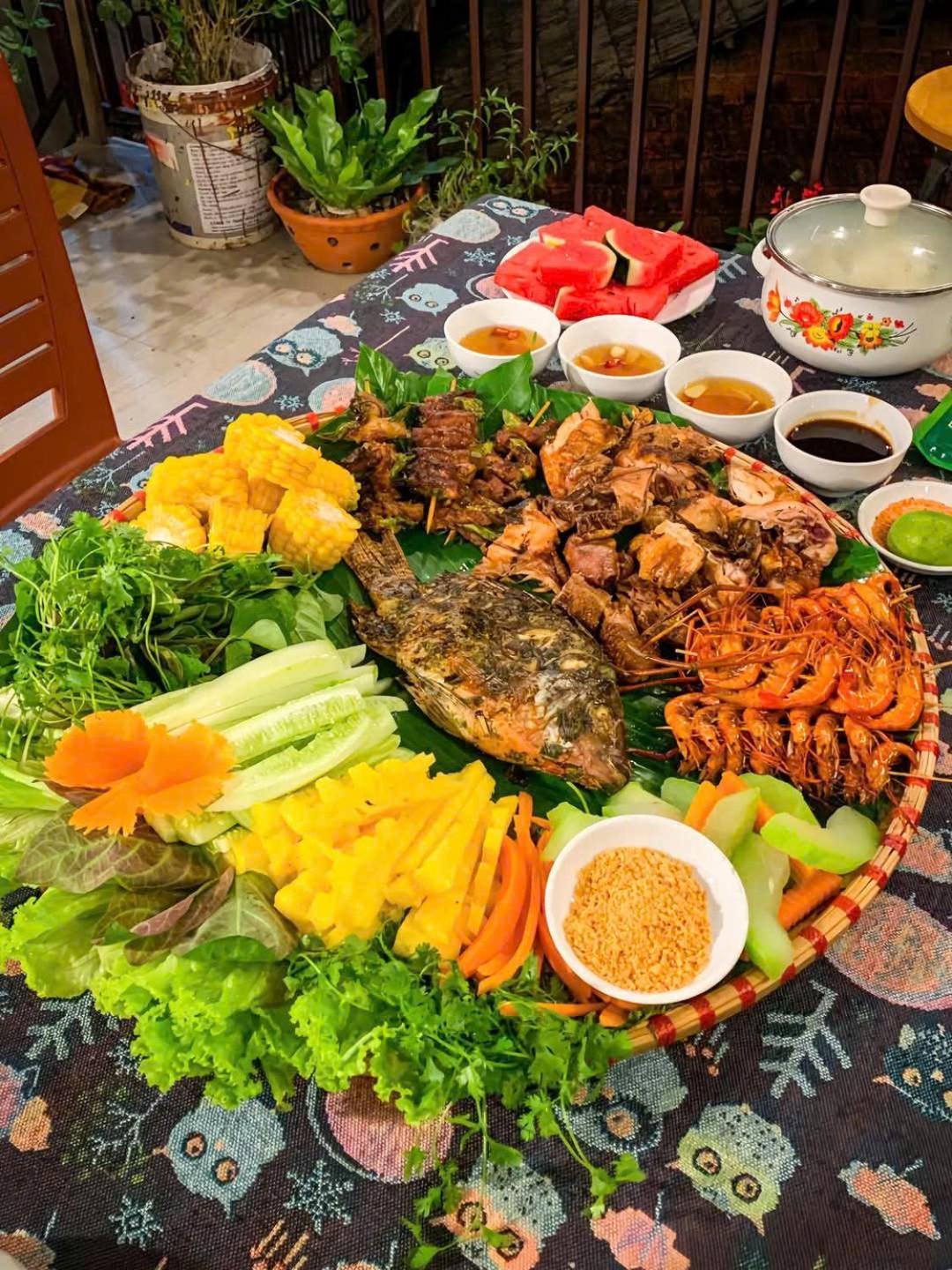 Duy Tuyen Ba Be Homestay Free Bbq Bac Kan Екстер'єр фото